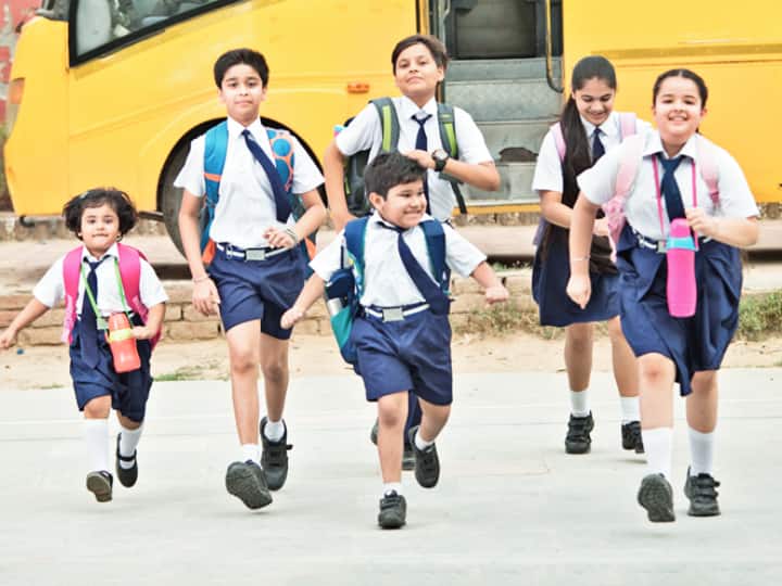 Maharashtra News Temperature school holidays have been declared from today Due to increasing heat Temperature : आजपासून शाळांना सुट्टी, वाढत्या उष्णतेच्या पार्श्वभूमीवर निर्णय, 15 जूनपासून शाळा सुरु होणार