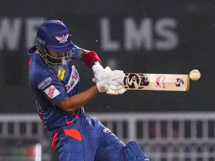 इसके अलावा आईपीएल में केएल राहुल का एवरेज 35.47 है. जबकि इस विकेटकीपर बल्लेबाज का स्ट्राइक रेट 135.1 है. (फोटो क्रेडिट - सोशल मीडिया)