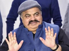 कैसे बढ़ा अतीक के खौफ का साम्राज्य? इस पूर्व पुलिस अफसर ने सुनाई माफिया के आतंक की आंखों-देखी