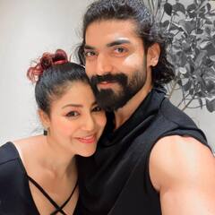 टीवी के 'राम' ने सादगी से मनाया Debina का बर्थडे, माथे को चूमते हुए शेयर कीं ये तस्वीरें