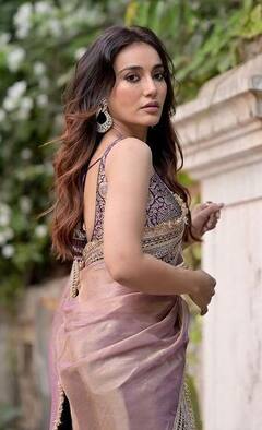 Surbhi Jyoti: ਸੁਰਭੀ ਜੋਤੀ ਨੇ ਸਾੜੀ 'ਚ ਦਿਖਾਇਆ ਗਲੈਮਰਸ ਅੰਦਾਜ਼, ਕਿਲਰ ਲੁੱਕ ਦੇਖ ਕੇ ਫੈਨਜ਼ ਰਹਿ ਗਏ ਹੈਰਾਨ