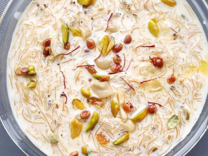 must make sheer khurma recipe on this eid ईद पर मेहमानों को पारंपरिक सेवई शीर खुरमा का स्वाद चखाएं, जान लीजिए ये कैसे बनती है?