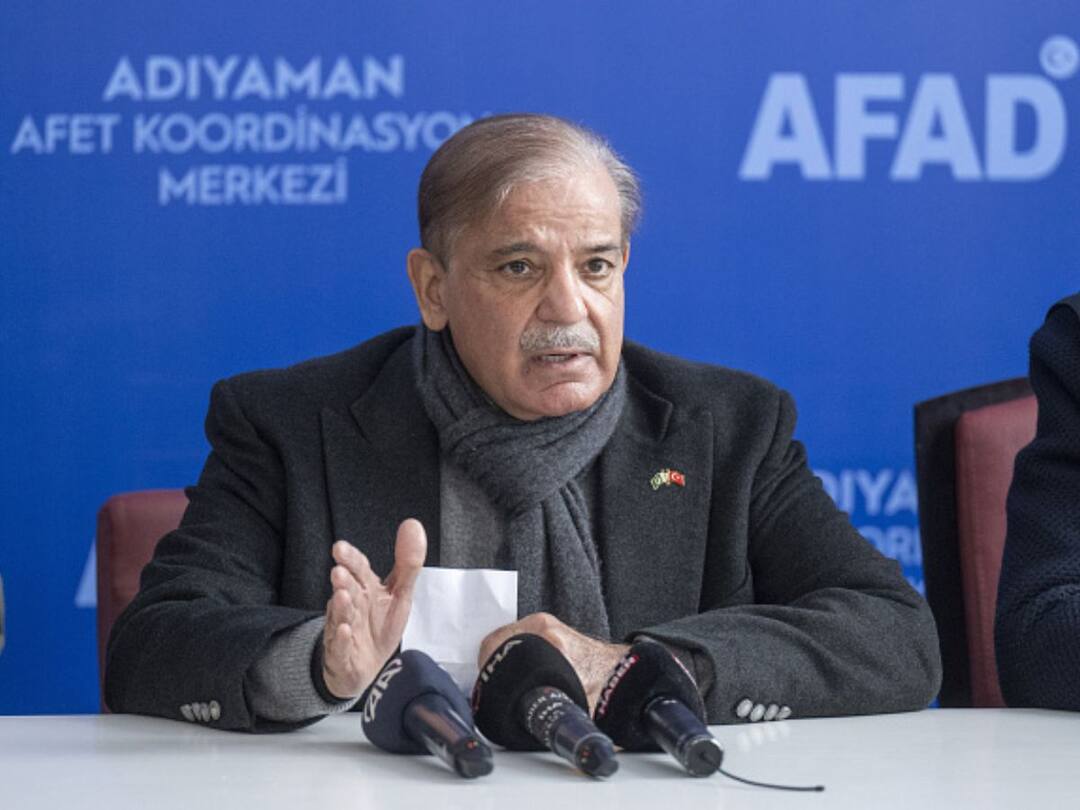 Pakistan Govt Shares Plan With IMF To Secure Additional $3 Billion External Financing: Report Pakistan Govt Shares Plan With IMF To Secure Additional $3 Billion External Financing For Get $1.1 Billion Loan Shehbaz Sharif Pakistan Economic Crisis Pakistan Govt Shares Plan With IMF To Secure Additional $3 Billion External Financing: Report