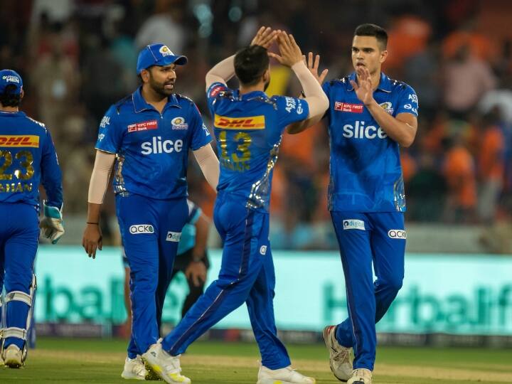 ipl 2023 srh vs mi Mumbai Indians hat-trick of victory rohit sharma praised arjun tendulkar SRH vs MI: जीत की हैट्रिक से खुश हैं कप्तान रोहित शर्मा, अर्जुन तेंदुलकर समेत टीम की बैटिंग को सराहा