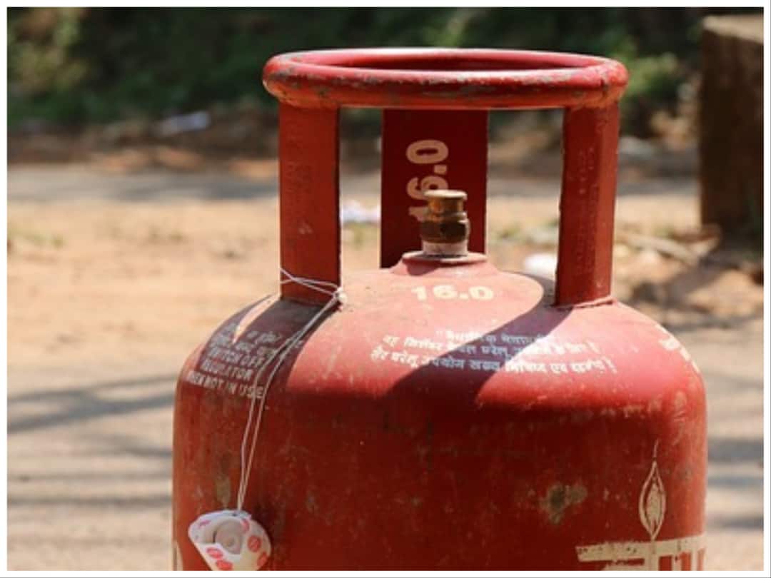 How does a gas cylinder explode know its machenism आखिर गैस सिलेंडर