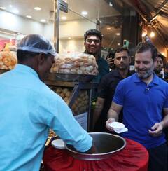 Rahul Gandhi In Bengali Market: ਬੰਗਾਲੀ ਬਾਜ਼ਾਰ 'ਚ ਰਾਹੁਲ ਗਾਂਧੀ ਨੇ ਲਿਆ ਗੋਲਗੱਪਿਆਂ ਦਾ ਆਨੰਦ, ਦੇਖੋ ਤਸਵੀਰਾਂ