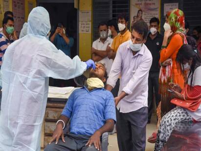 India corona cases day by day high new covid cases 10542 in india India Corona Spike: மீண்டும் எகிறிய கொரோனா.. ஒரே நாளில் 10 ஆயிரத்தை தாண்டிய பாதிப்பு...! 38 பேர் உயிரிழப்பு...!