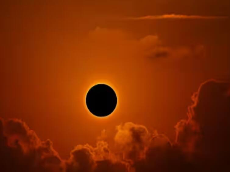 Solar Eclipse 2023: what is hybrid solar eclipse date and timing of solar eclipse Solar Eclipse 2023: 150 ஆண்டுகளுக்கு பின் தோன்றும் முழு சூரிய கிரகணம்.. நாளை எங்கு, எப்படி பார்க்கலாம்..?