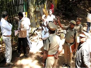 கொடைக்கானல் ‘குணா குகை’ பகுதியில் அனுமதியின்றி சினிமா படப்பிடிப்பு - வனத்துறை அதிகாரிகளிடம் விசாரணை