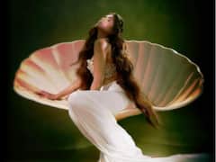 Tara Sutaria Pics: व्हाइट आउटफिट पहन ‘जलपरी’ बनीं तारा सुतारिया, तस्वीरें देखने से पहले थाम लीजिएगा दिल