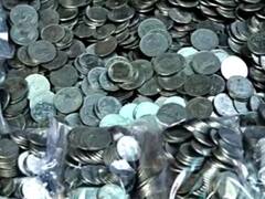 नामांकन के लिए निर्दलीय प्रत्याशी लाया 10 हजार के सिक्के, थैला देख अधिकारी रह गए हक्के-बक्के, इतने घंटे बस गिनते रहे