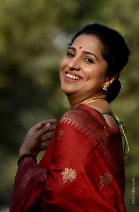 आई कुठे काय करते मालिकेमध्ये अभिनेत्री मधुराणी प्रभुलकर (Madhurani Prabhulkar) या अरुंधती ही भूमिका साकारतात.