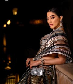 Raai Laxmi Photos: రాయ్ లక్ష్మీ చీర కట్టింది