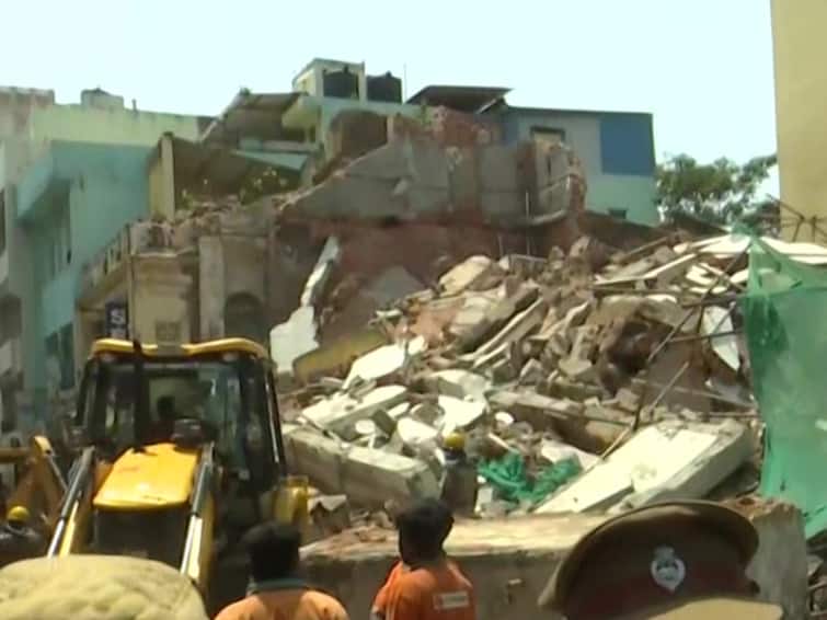 Chennai: Old Under-Renovation Building Collapses In Armenian Street, 2 Injured Chennai: Old Under-Renovation Building Collapses In Armenian Street, 2 Injured