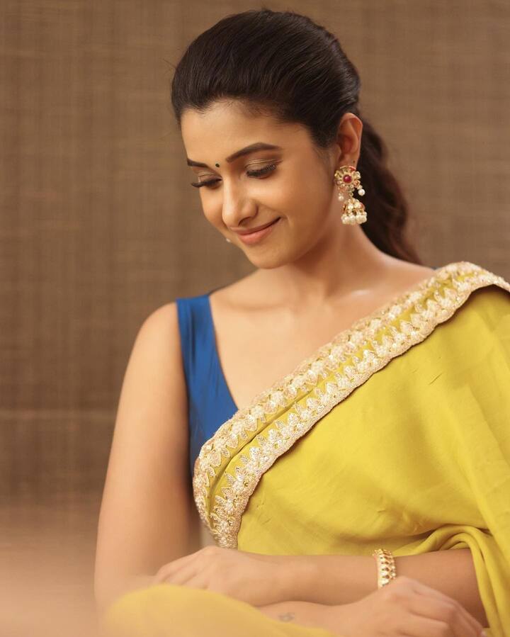ప్రియ భవానీ లేటెస్ట్ ఫోటోస్.