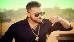 ਕੈਨੇਡਾ 'ਚ ਸਟੇਜ ਸ਼ੋਅ ਕਰਕੇ ਬੁਰਾ ਫਸਿਆ ਕਰਨ ਔਜਲਾ, ਲਾਰੈਂਸ ਬਿਸ਼ਨੋਈ ਦੇ ਭਰਾ ਨਾਲ ਵੀਡੀਓ ਵਾਇਰਲ, ਹੁਣ ਦਿੱਤੀ ਸਫਾਈ