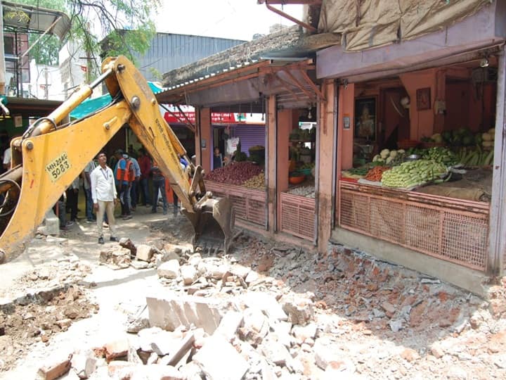 maharashtra Chhatrapati Sambhaji Nagar Fitness gym in the parking lot Two days deadline from the administration to the hotel owner Chhatrapati Sambhaji Nagar : पार्किंगच्या जागेत थाटले फिटनेस जिम, हॉटेल मालकाचा प्रताप; प्रशासनाकडून दोन दिवसांची मुदत