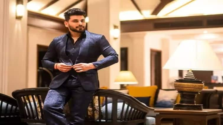 khatron-ke-khiladi-13-bigg-boss-16-ex-contestant-shiv-thakare-is-a-highest-paied-contestant-in-rohit-shetty-stunt-show-kkk13-know-the-reason Shiv Thakare: ਰੋਹਿਤ ਸ਼ੈੱਟੀ ਦੇ ਸ਼ੋਅ 'ਖਤਰੋਂ ਕੇ ਖਿਲਾੜੀ 13' ਲਈ ਸ਼ਿਵ ਠਾਕਰੇ ਨੂੰ ਮਿਲੇ ਸਭ ਤੋਂ ਵੱਧ ਪੈਸੇ, ਇਹ ਹੈ ਵਜ੍ਹਾ