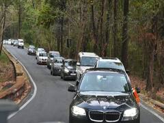 IN Pics: बिहार के बाहुबली का देहरादून में कुछ ऐसे हुआ स्वागत, आगे BMW और पीछे गाड़ियों की लंबी कतार, क्या है संदेश?