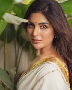 Samyuktha menon : ‘முந்தானை சோலையில் தென்றலோடு பேசுவாள்’ வாத்தி பட நடிகை சம்யுக்தாவின் ரீசண்ட் க்ளிக்ஸ்!