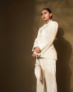 Tejasswi Prakash Luxury Life: કરોડોની માલકિન છે તેજસ્વી પ્રકાશ, એક ઈન્સ્ટા પોસ્ટથી કરે છે લાખોની કમાણી