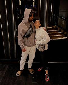 Saachi Marwah Pics: फैशन में हीरोइनों को भी मात देती हैं KKR कैप्टन नीतीश राणा की पत्नी, जानें क्या है बॉलीवुड से कनेक्शन