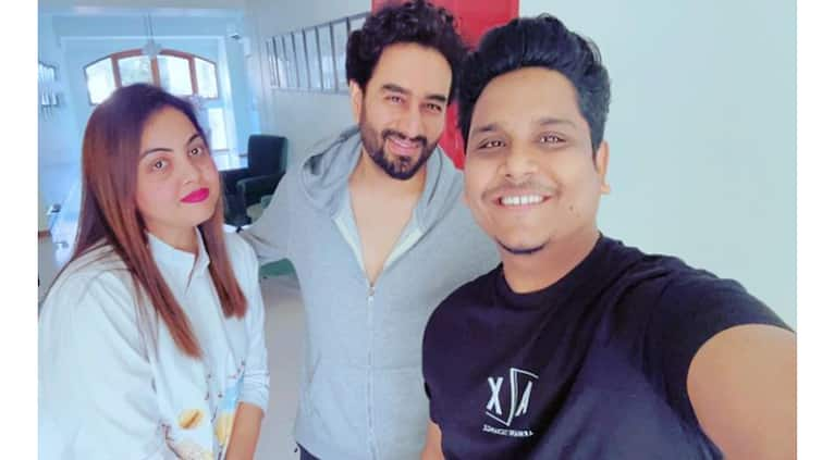 Punjabi Singer Kamal Khan met singer composer Shekhar Ravjiani Punjabi singer s wife was also seen Kamal Khan: ਕਮਲ ਖਾਨ ਨੇ Shekhar Ravjiani ਨਾਲ ਕੀਤੀ ਮੁਲਾਕਾਤ, ਪੰਜਾਬੀ ਗਾਇਕ ਦੀ ਪਤਨੀ ਵੀ ਆਈ ਨਜ਼ਰ