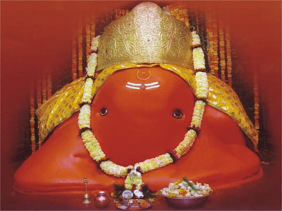 नागपूरच्या टेकडी गणपती मंदिरांच्या प्रवेश दारावर स्प्रिंकलर!