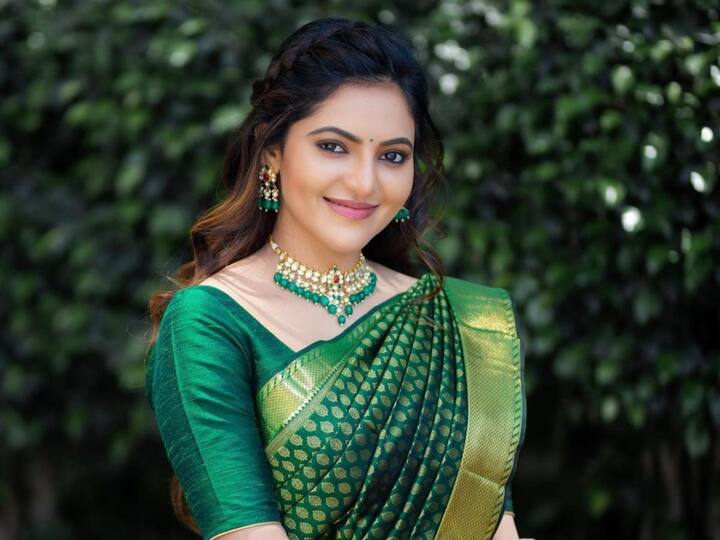 ‘కాదల్ కాన్ కట్టుదే’ అనే తమిళ సినిమాతో వెండితెరకు పరిచయమయ్యింది అతుల్య.