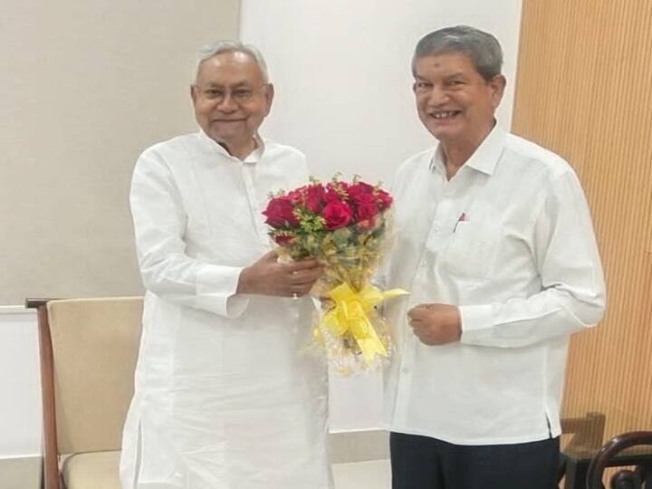 Nitish Kumar and Harish Rawat Meeting for Congress Opposition unity regarding Lok Sabha elections 2024 Nitish Kumar: 'विपक्ष की एकता की बुलंद आवाज नीतीश कुमार', हरीश रावत और CM के बीच 'मिशन 24' को लेकर क्या हुई बातचीत?