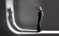 Zodiac Signs: নিজের মর্জিতে বাঁচার অধিকার, মেয়েকে স্বনির্ভর হতে শেখান এই রাশির জাতকরা