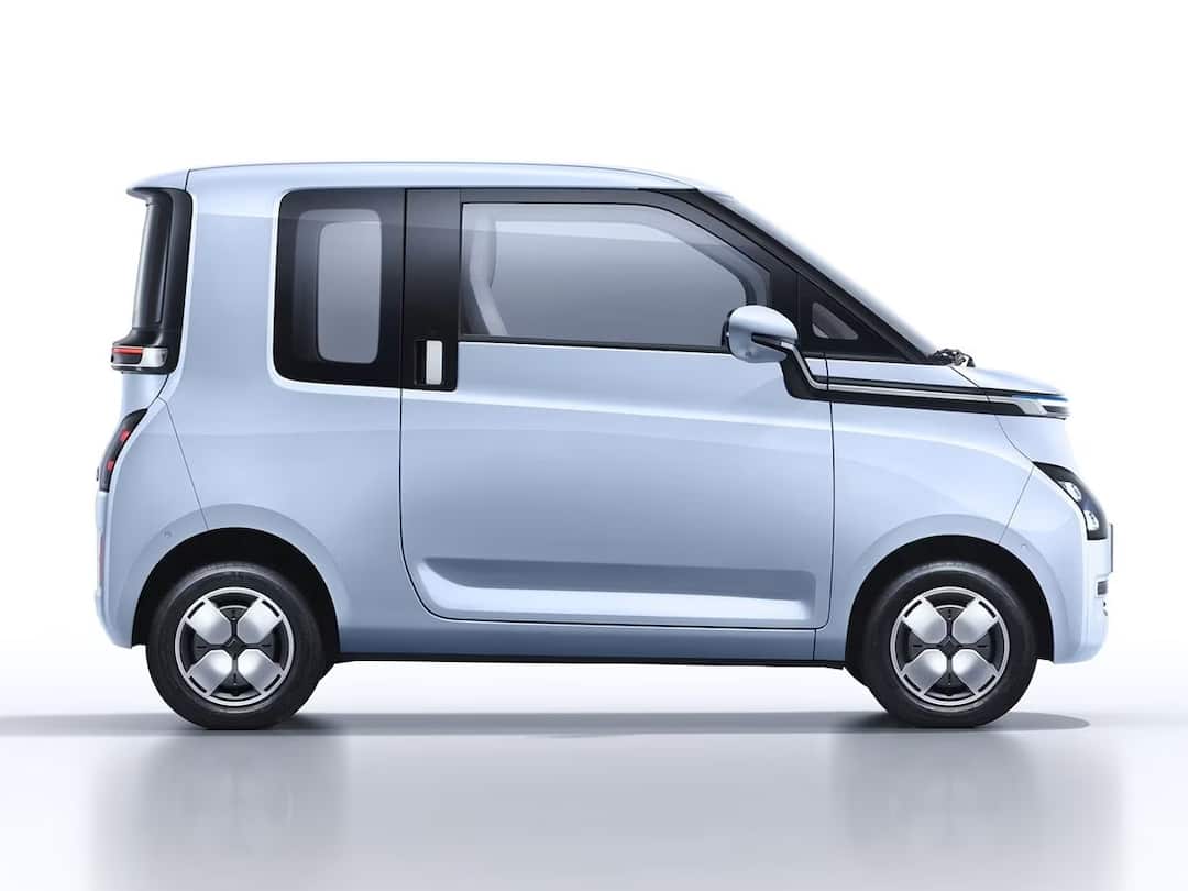 MG Comet EV: భారత్లో MG కామెట్ EV లాంచ్, ఒక్క ఛార్జ్ తో 230 కిమీ ప్రయాణం, ధర, ఫీచర్లు ఇవే! MG Comet EV unveiling in India MG Comet EV: భారత్లో MG కామెట్ EV లాంచ్, ఒక్క ఛార్జ్ తో 230 కిమీ ప్రయాణం, ధర, ఫీచర్లు ఇవే!