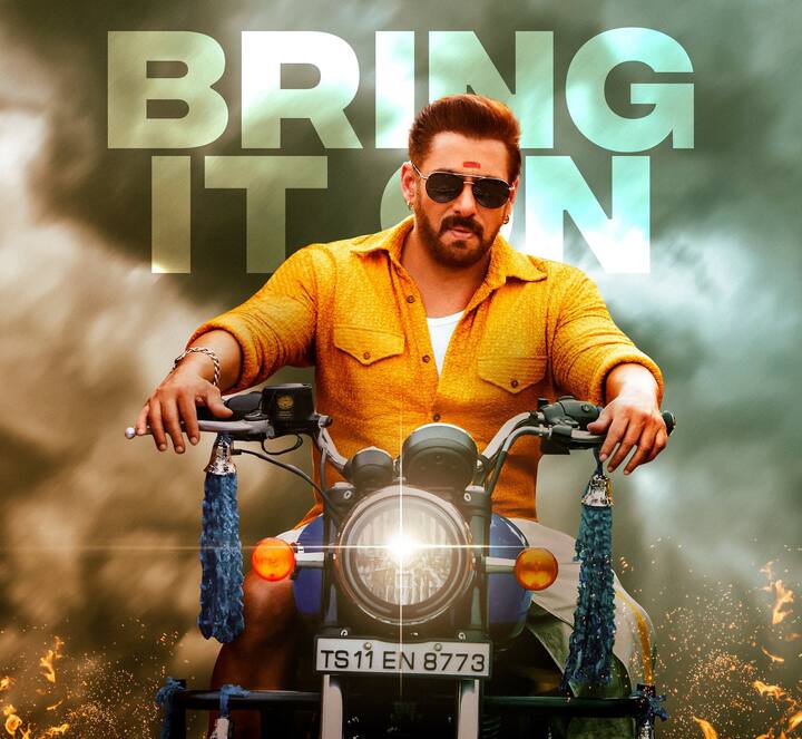 எதிர்நீச்சல் படத்தில் பாடிய ஹனி சிங்கர், கிசி கா கிசி கி ஜான் படத்தில் “லெட்ஸ் டான்ஸ் சோட்டு மோட்டு” என்ற பாடலை பாடியுள்ளார்.