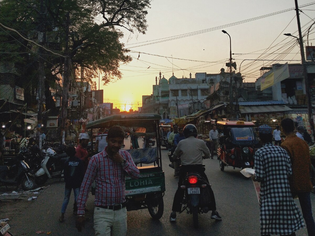 Glowing Markets, But Business Down: Unusual Prayagraj Eid Amid Panic After Atiq-Ashraf Murders
