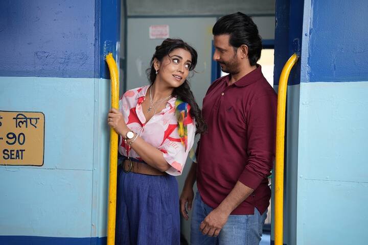 మే 12న ఈ సినిమా విడుదల కాబోతోంది. Image Credit: Shriya Saran/Instagram