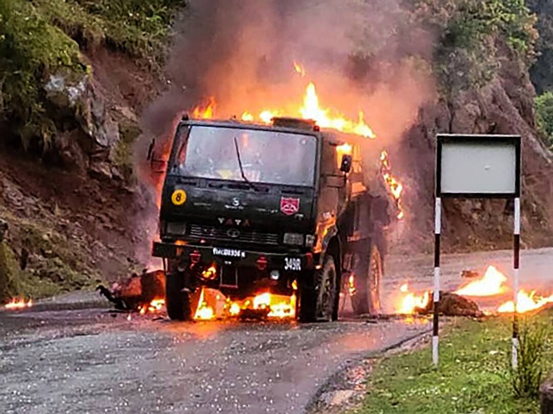 Army Vehicle Catches Fire After Grenade Attack By Terrorists, Five Jawans Dead In J&K Army Vehicle Catches Fire Poonch Jammu Highway Several Army Personnel Feared Dead Army Vehicle Catches Fire After Grenade Attack By Terrorists, Five Jawans Dead In J&K