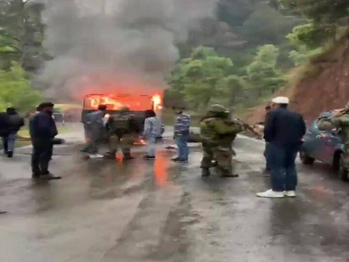 fire in Army vehicle on Poonch-Jammu highway several soldiers fear trapped dead Army Truck Caught Fire: पुंछ-जम्मू हाईवे पर सेना की गाड़ी में लगी आग, कई जवानों के फंसे होने की आशंका