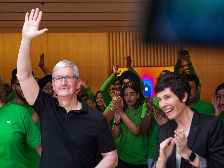 Apple CEO Tim Cook inaugurates India's second Apple retail store, at Saket in New Delhi, Thursday, April 20, 2023.