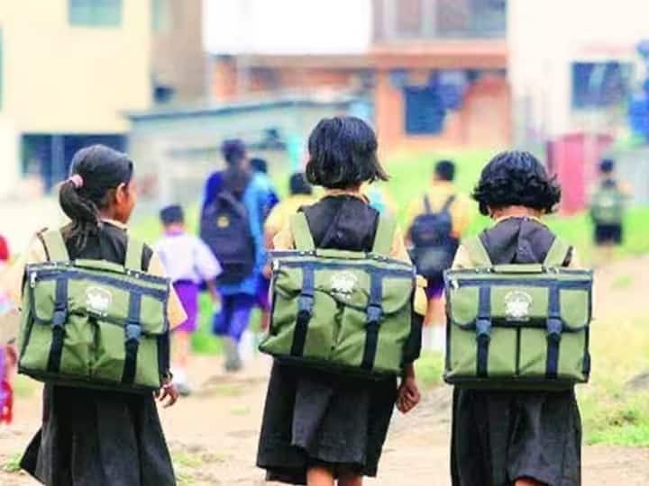 Delhi School: 'दिल्ली के स्कूलों में हफ्ते में सिर्फ 3 दिन होती है 2 घंटे की क्लास', BJP ने वीडियो शेयर कर किया दावा Delhi Government School BJP Claimed 2 hours class only 3 days a week in Schools Delhi School: 'दिल्ली के स्कूलों में हफ्ते में सिर्फ 3 दिन होती है 2 घंटे की क्लास', BJP ने वीडियो शेयर कर किया दावा