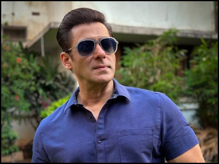 Salman Khan Cancels the Kisi Ka Bhai Kisi Ki Jaan Special Screening After the Death of Rani Mukerji Mother in Law Pamela Chopra रानी मुखर्जी की सास के निधन से भावुक सलमान ने उठाया ये कदम, कैंसिल की फिल्म की स्क्रीनिंग