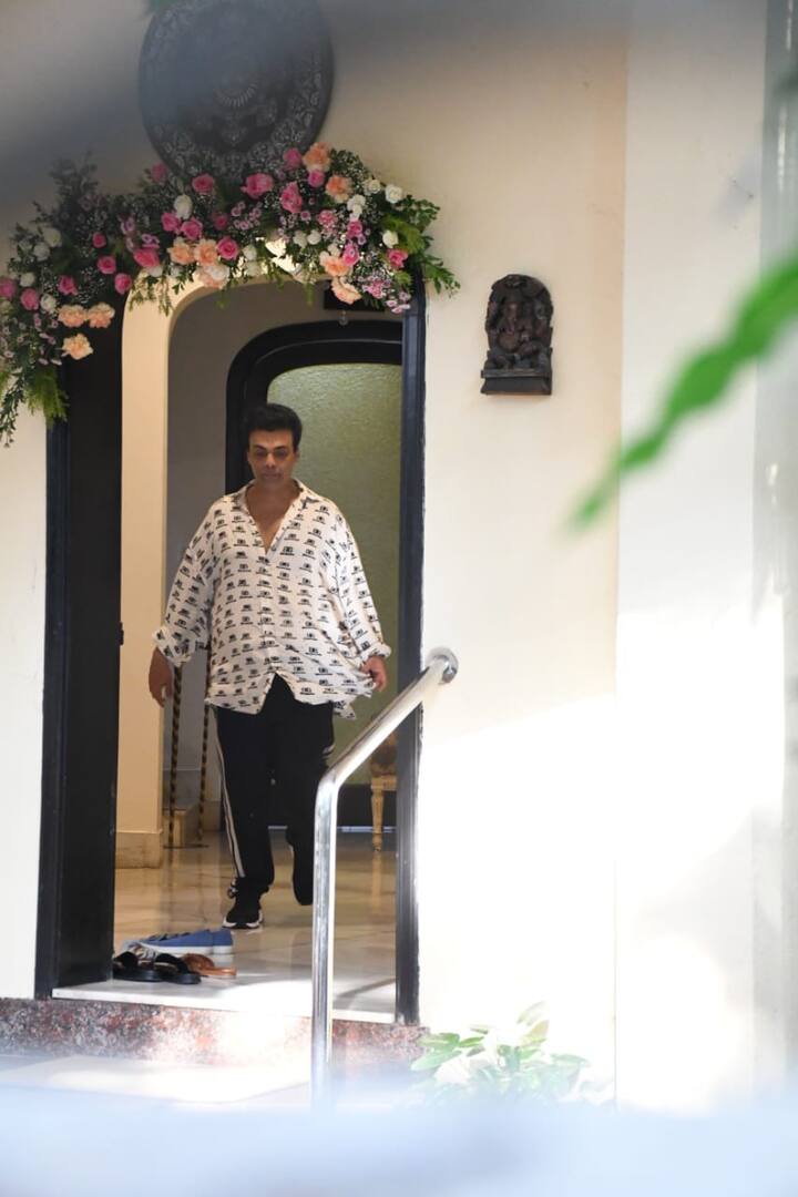 Karan Johar also offered condolences at the Chopra residence