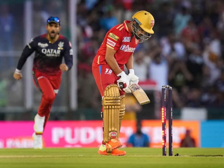 IPL 2023 Michael Vaughan Takes A Jibe At Wasim Jaffer After PBKS Loss Against RCB PBKS vs RCB: माइकल वॉन ने पंजाब की हार के बाद वसीम जाफर का उड़ाया मजाक, पूछा- कौन है इस टीम का बल्लेबाजी कोच?