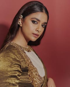 Keerthy  Suresh: చీరలో కీర్తి సురేష్- చూపులతోనే మత్తెక్కిస్తోందిగా!