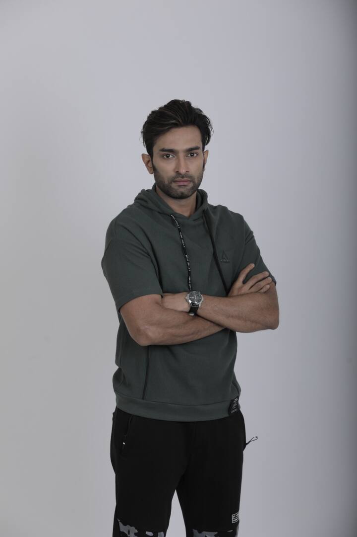 অংশুমান প্রত্যুষের (Angshuman Pratyush)-এর নতুন ছবি আপনজন (Apanjan)-এ দেখা যাবে টলিপাড়ার নতুন এই জুটিকে।