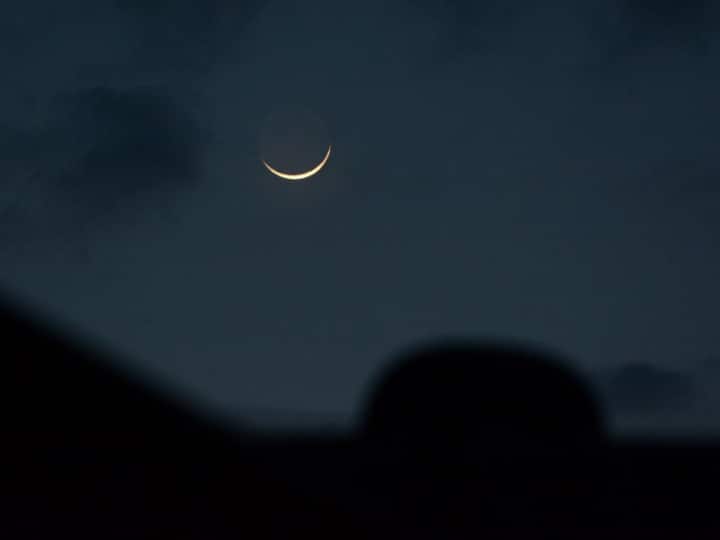 Eid Al Fitr 2023: अरब देशों में दिखा चांद, शुक्रवार को मनाई जाएगी ईद मुबारक