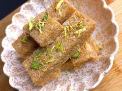 ईद पर सेवई को दीजिए ट्विस्ट और बनाएं इसकी स्वादिष्ट बर्फी...मुंह में जाते ही घुल जाएगा स्वाद