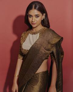 Keerthy  Suresh: చీరలో కీర్తి సురేష్- చూపులతోనే మత్తెక్కిస్తోందిగా!