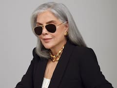 Zeenat Aman Pics: 71 की उम्र में जीनत अमान दिखीं बेहद क्लासी,  एक्ट्रेस के बॉसी लुक की तस्वीरें हुईं वायरल