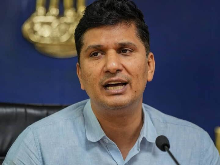 Coronavirus Cases in Delhi Health Minister Saurabh Bhardwaj Says covid-19 cases decrease in coming days Corona Cases in Delhi: दिल्ली में कोरोना संक्रमण की स्थिति पर स्वास्थ्य मंत्री सौरभ भारद्वाज बोले- 'आने वाले दिनों में...'