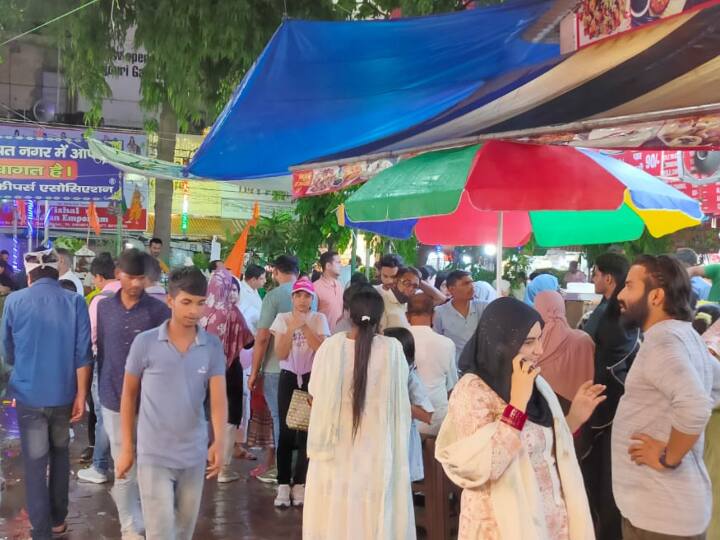 After Ramadan Delhi market get delighted due to mass shopping for Eid celebration ann Eid Ul Fitr 2023: दिल्ली के बाजारों में बढ़ी रौनक, ईद पर खरीदारी को लेकर लोगों में दिखा उत्साह